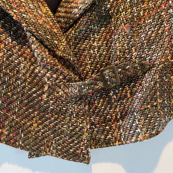 Kate Landry Cape - Picture 3 of 5